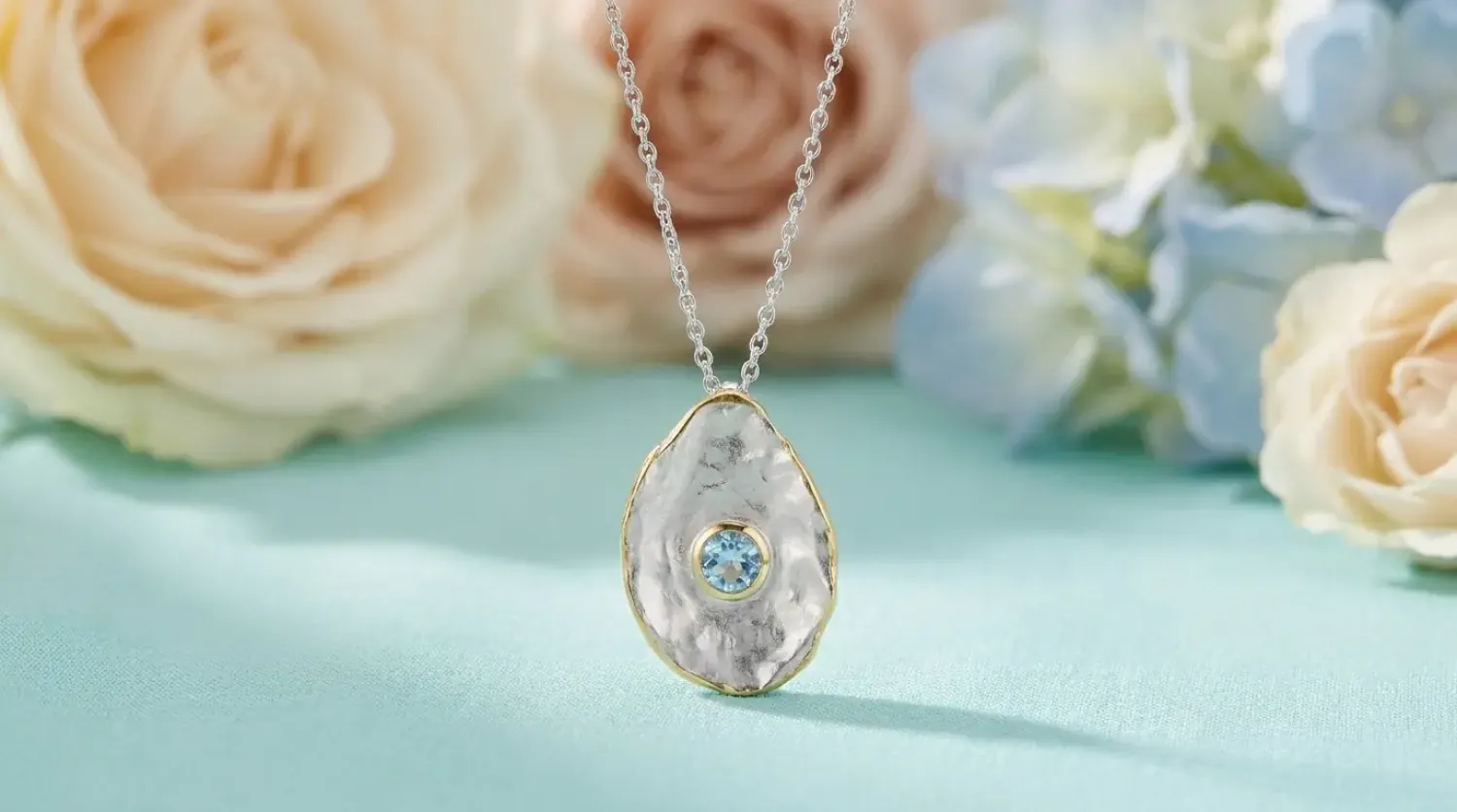 Preview: Halskette Heather 925 Sterling Silber vergoldet mit himmelblauem Topas